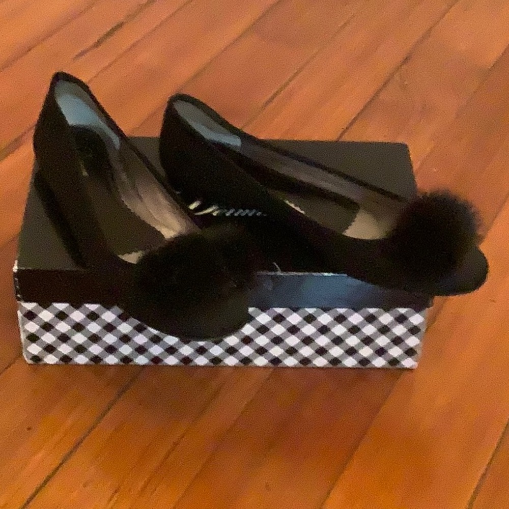 Delman black flats with mink bows sz 8
